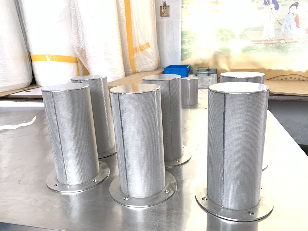 烧结网与金属网有何区别你知路吗？